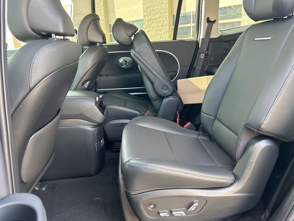 New 2026 Hyundai Ioniq 9 Limited w/ Tow & Go Package image 25