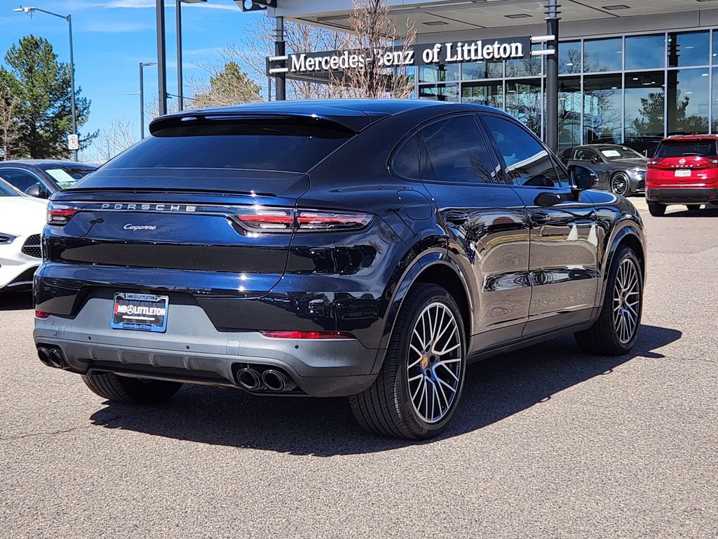 Used 2023 Porsche Cayenne Platinum Edition image 7