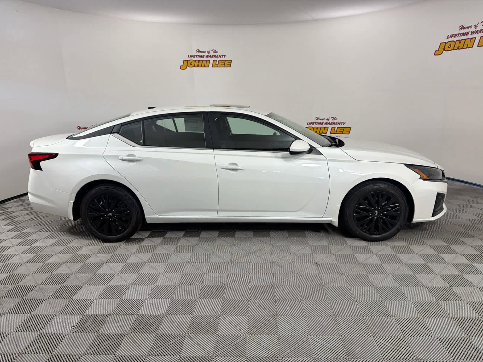 New 2026 Nissan Altima 2.5 SV w/ SV Special Edition Package FWD image 7