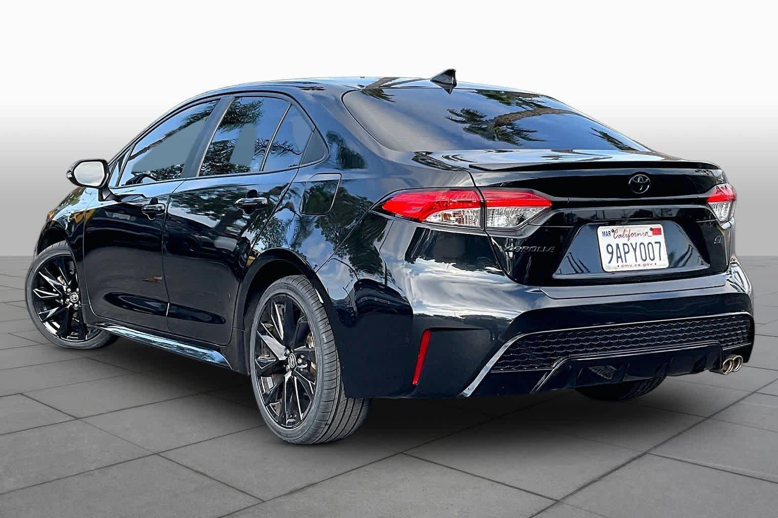 Used 2022 Toyota Corolla SE FWD image 11