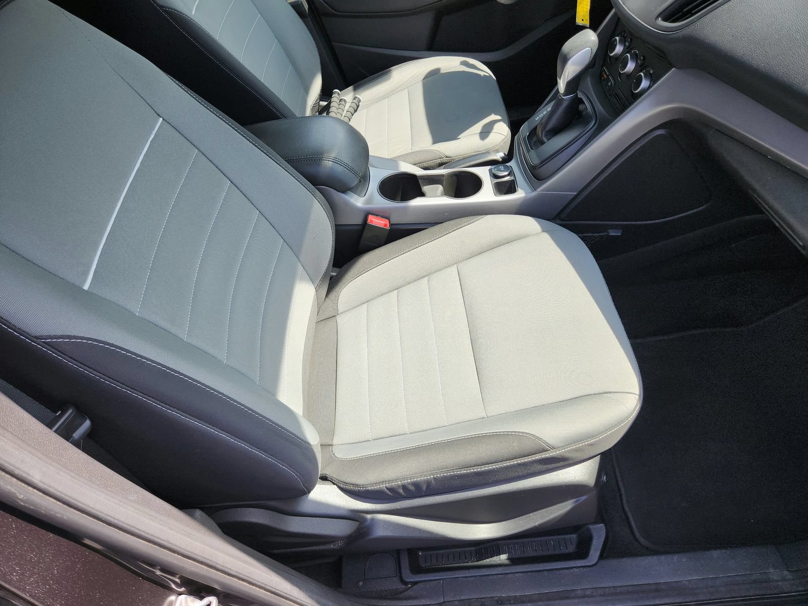 Used 2015 Ford Escape SE FWD image 24