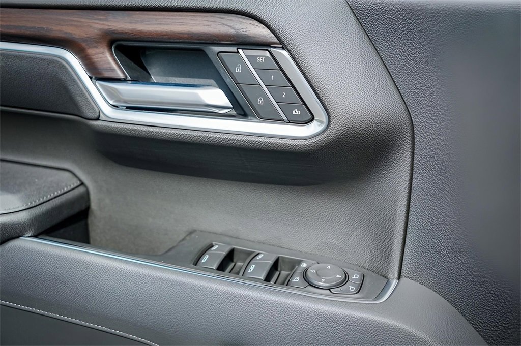 New 2026 GMC Sierra 1500 SLT image 20