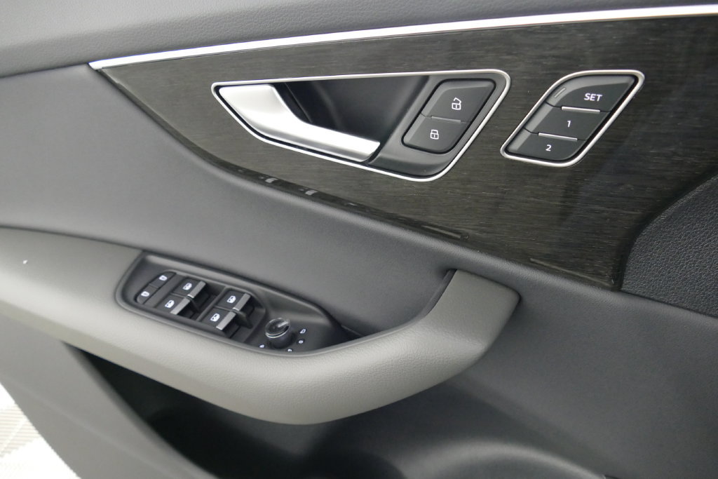 New 2026 Audi Q8 Premium AWD/4WD image 12