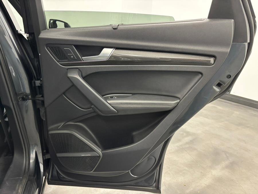 Used 2018 Audi SQ5 Premium Plus w/ Navigation Package image 29