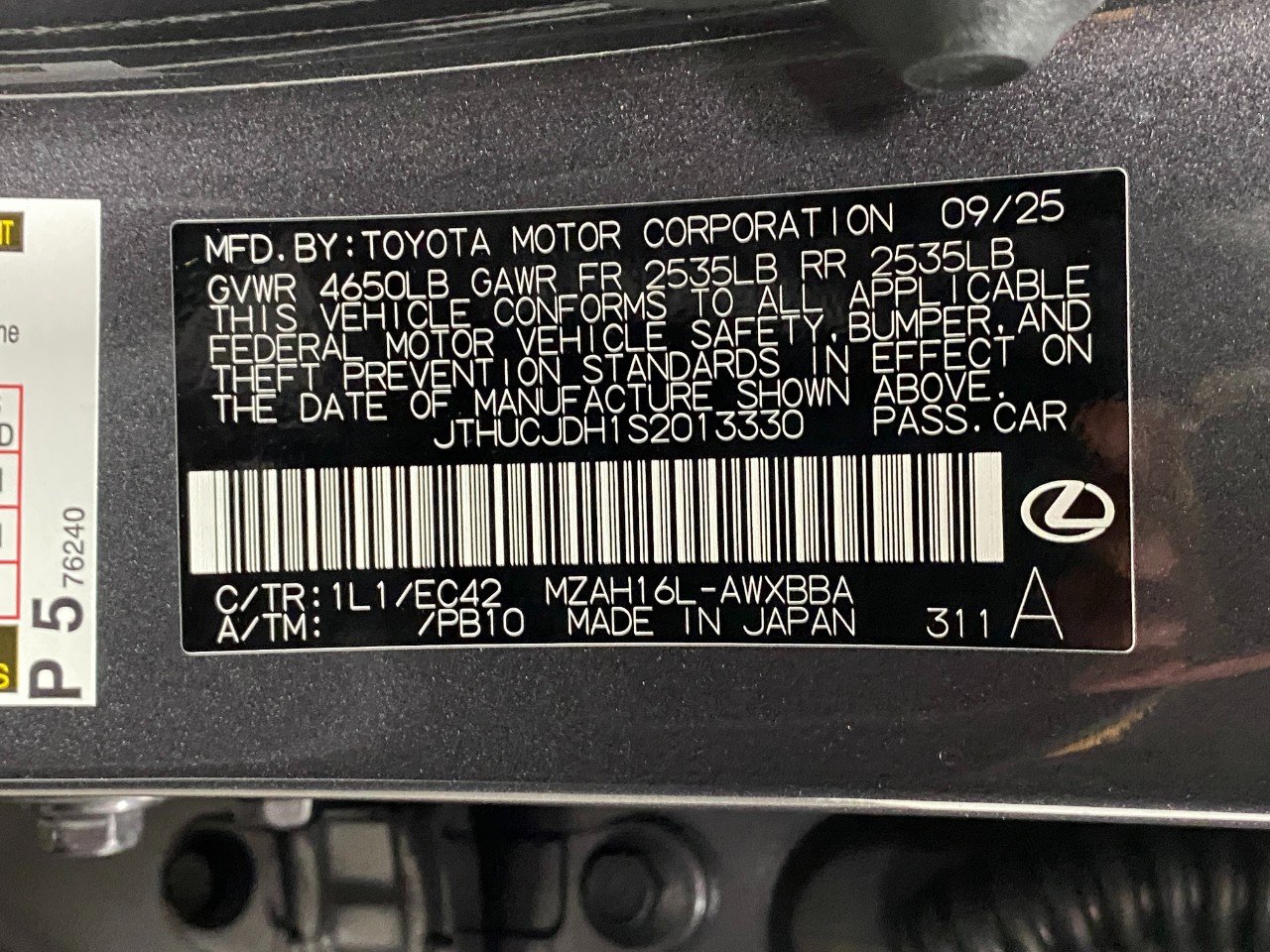 New 2025 Lexus UX 300h AWD w/ Accessory Package (Z2) image 32