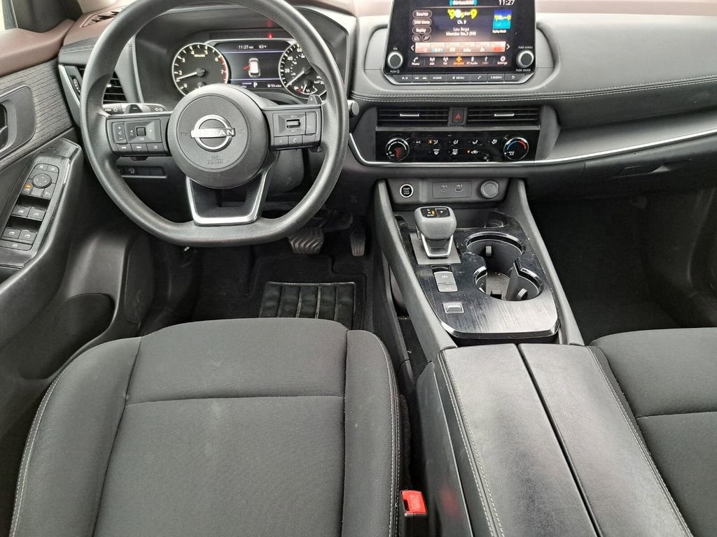 Used 2023 Nissan Rogue S image 18