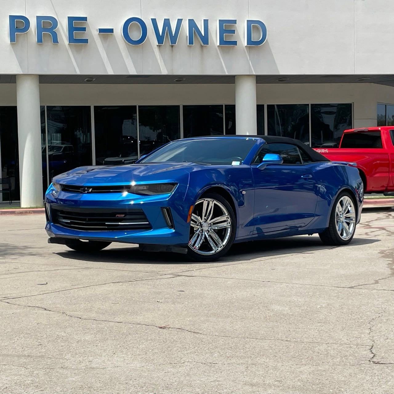 Used 2018 Chevrolet Camaro LT w/ RS Package RWD image 1