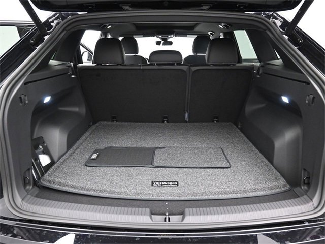 New 2026 Volkswagen Atlas Cross Sport SE image 12