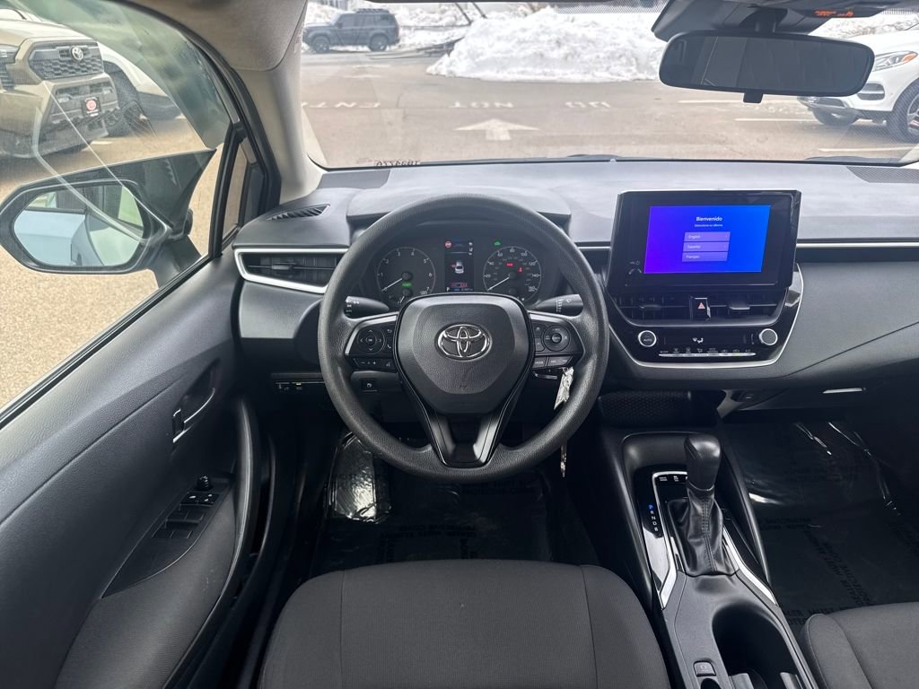 Used 2025 Toyota Corolla LE image 11