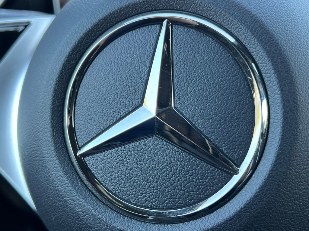 Used 2023 Mercedes-Benz C 300 4MATIC Sedan image 37
