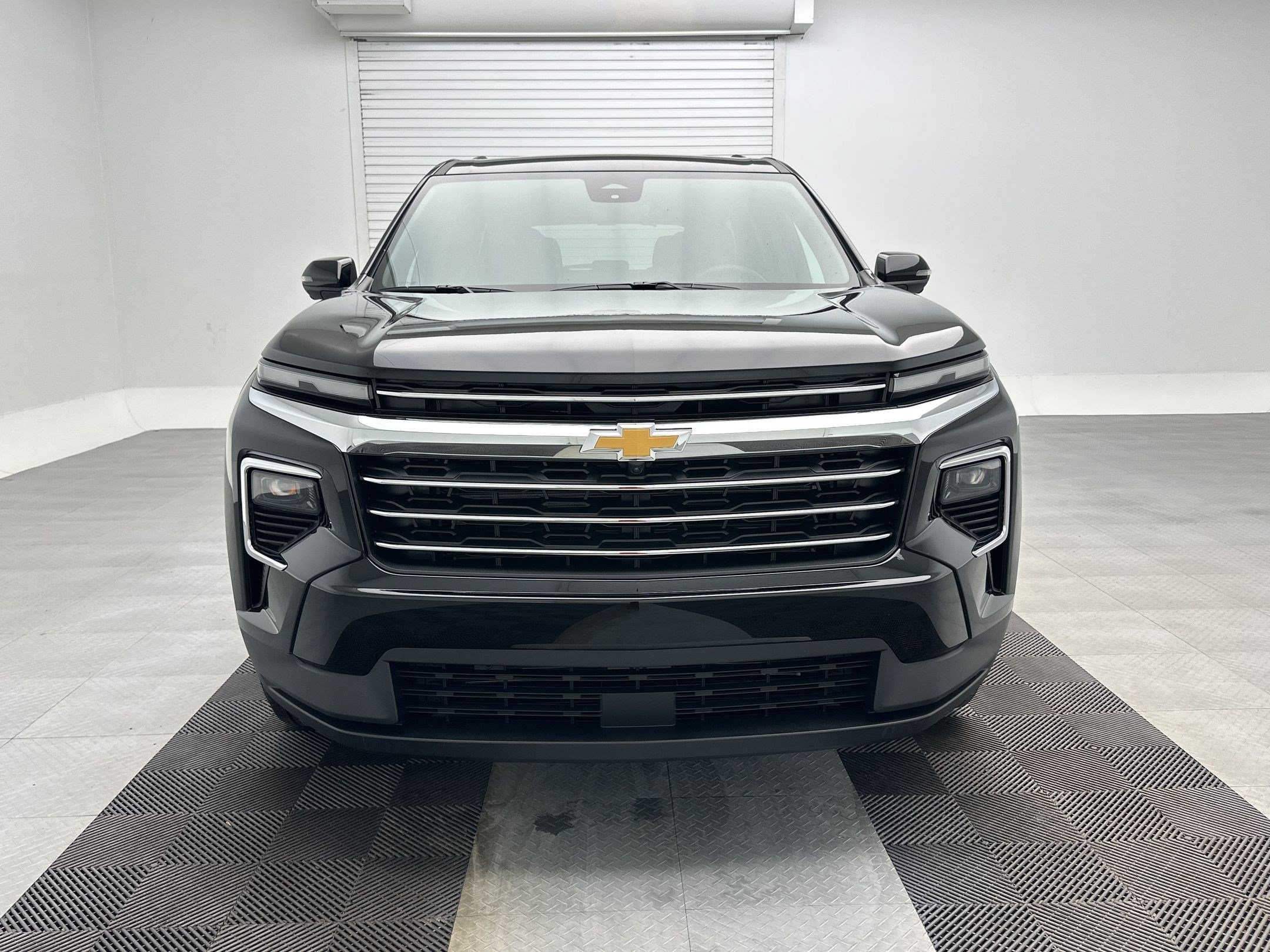 New 2026 Chevrolet Traverse LT w/ Driver Confidence Package AWD/4WD image 6