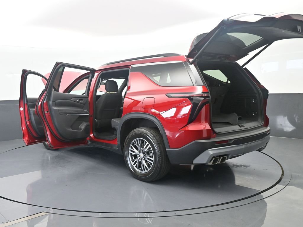 Used 2024 Chevrolet Traverse LT FWD image 78