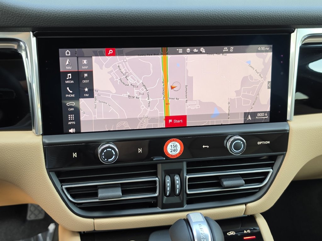 New 2026 Porsche Macan AWD/4WD image 21