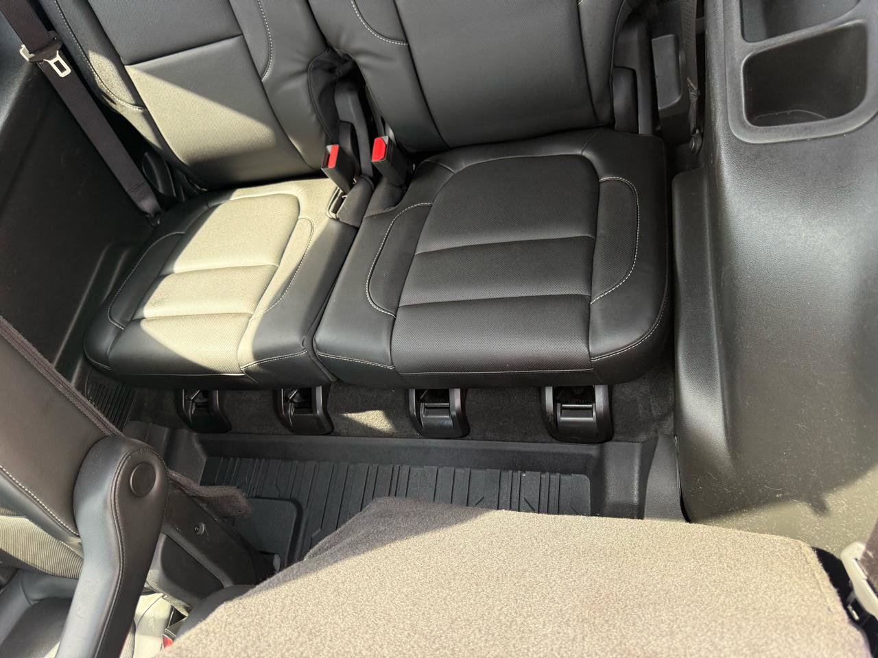 Used 2017 GMC Acadia SLT AWD/4WD image 40