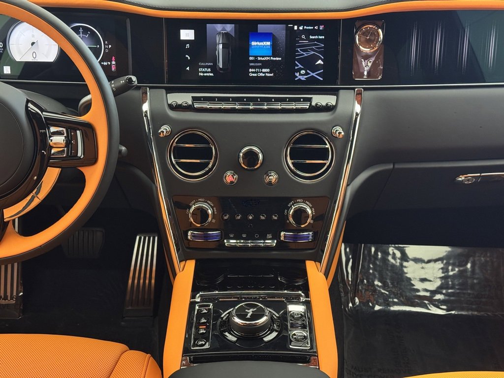 New 2026 Rolls-Royce Cullinan image 32