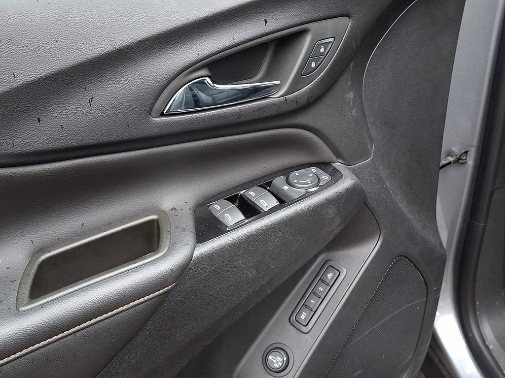 Used 2023 Chevrolet Equinox Premier AWD/4WD image 12