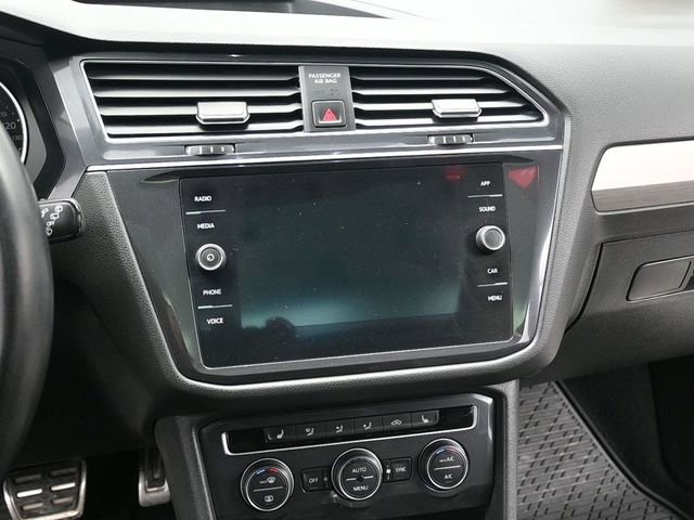 Used 2021 Volkswagen Tiguan SE R-Line image 20
