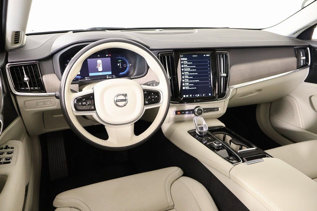 Used 2024 Volvo S90 T8 Ultimate w/ Lounge Package image 2