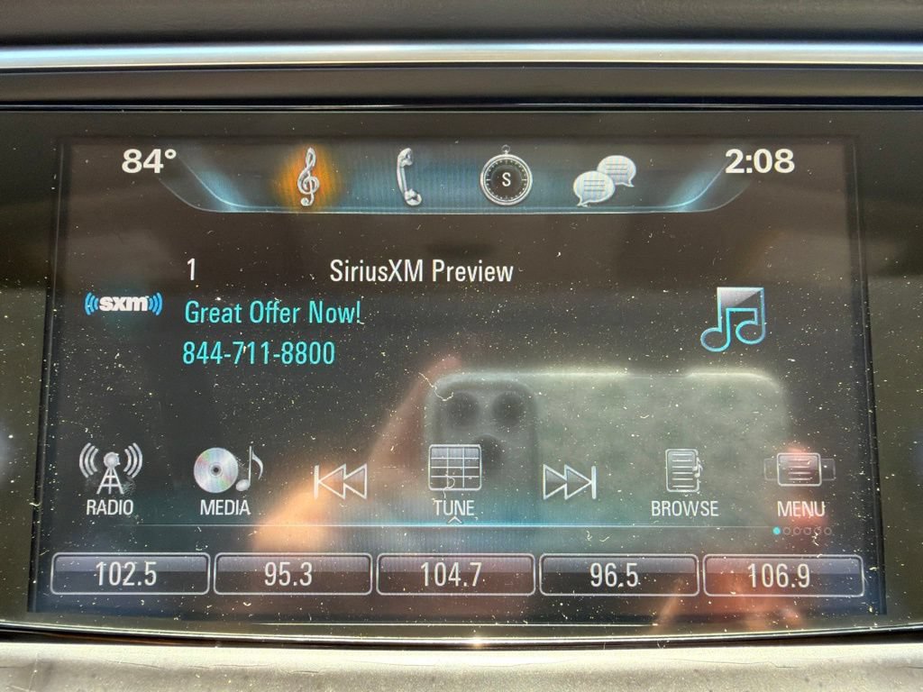 Used 2019 Buick Enclave Essence FWD image 38