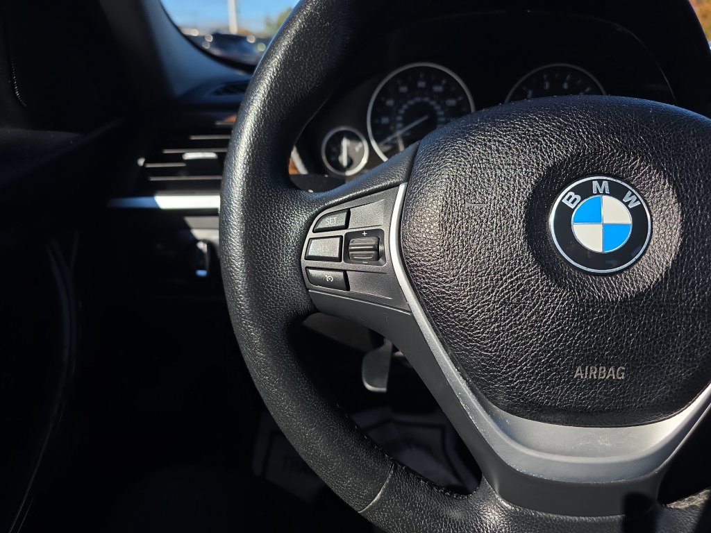 Used 2015 BMW 328i xDrive Sedan AWD/4WD image 27