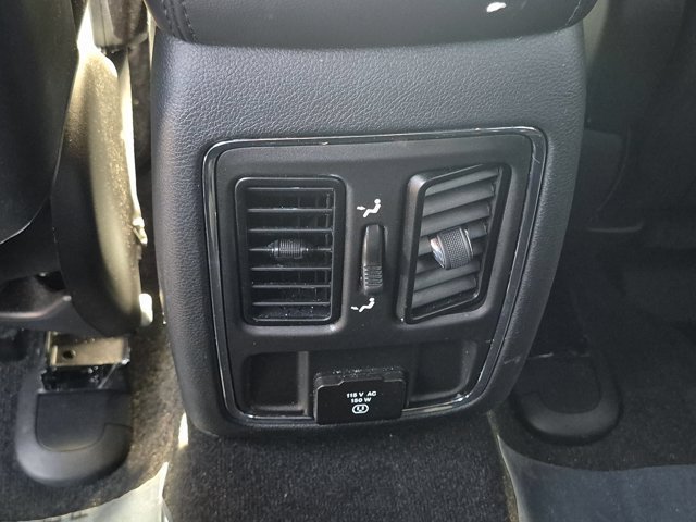 Used 2022 Jeep Grand Cherokee Laredo X RWD image 29