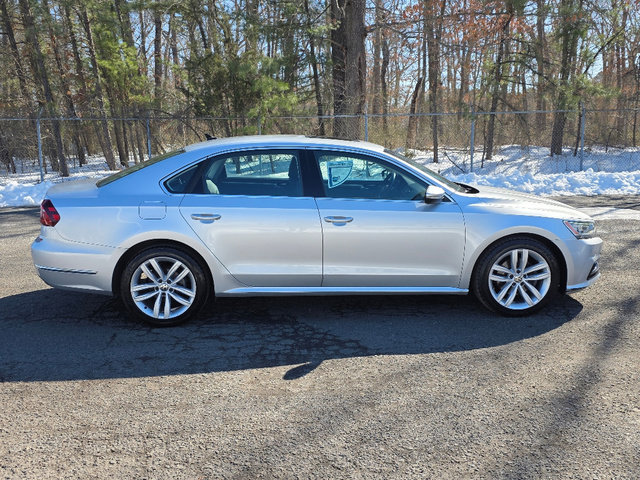 Used 2018 Volkswagen Passat 2.0T SE image 14