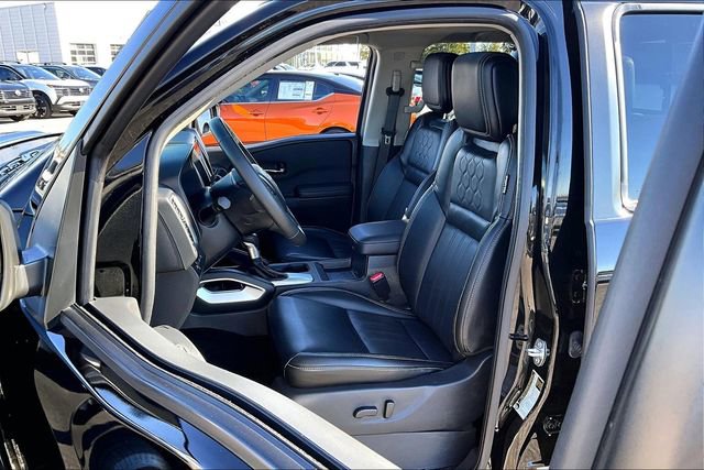 Certified 2024 Nissan Frontier SL image 18