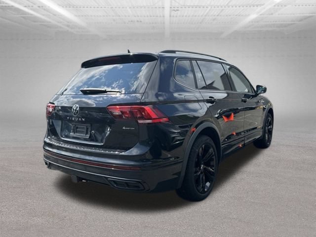 Used 2023 Volkswagen Tiguan SE R-Line AWD/4WD image 9