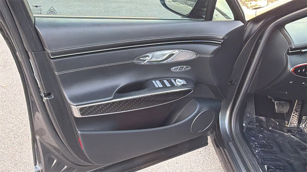 Used 2022 Genesis GV70 3.5T Sport w/ Sport Prestige Package image 10