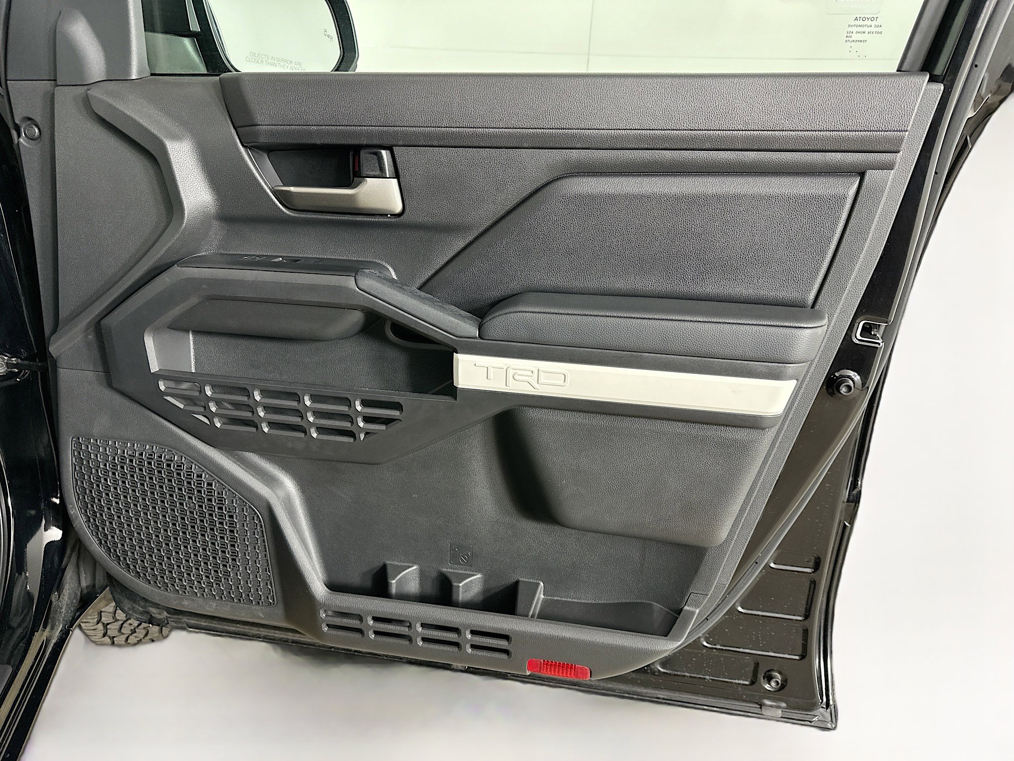 Used 2024 Toyota Tacoma TRD Off-Road image 30