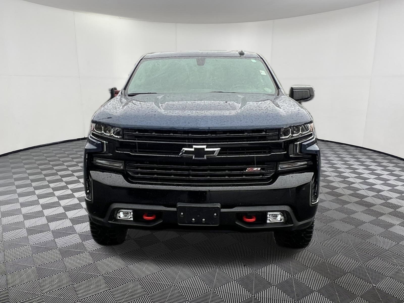 Used 2021 Chevrolet Silverado 1500 LT Trail Boss w/ Convenience Package II image 2
