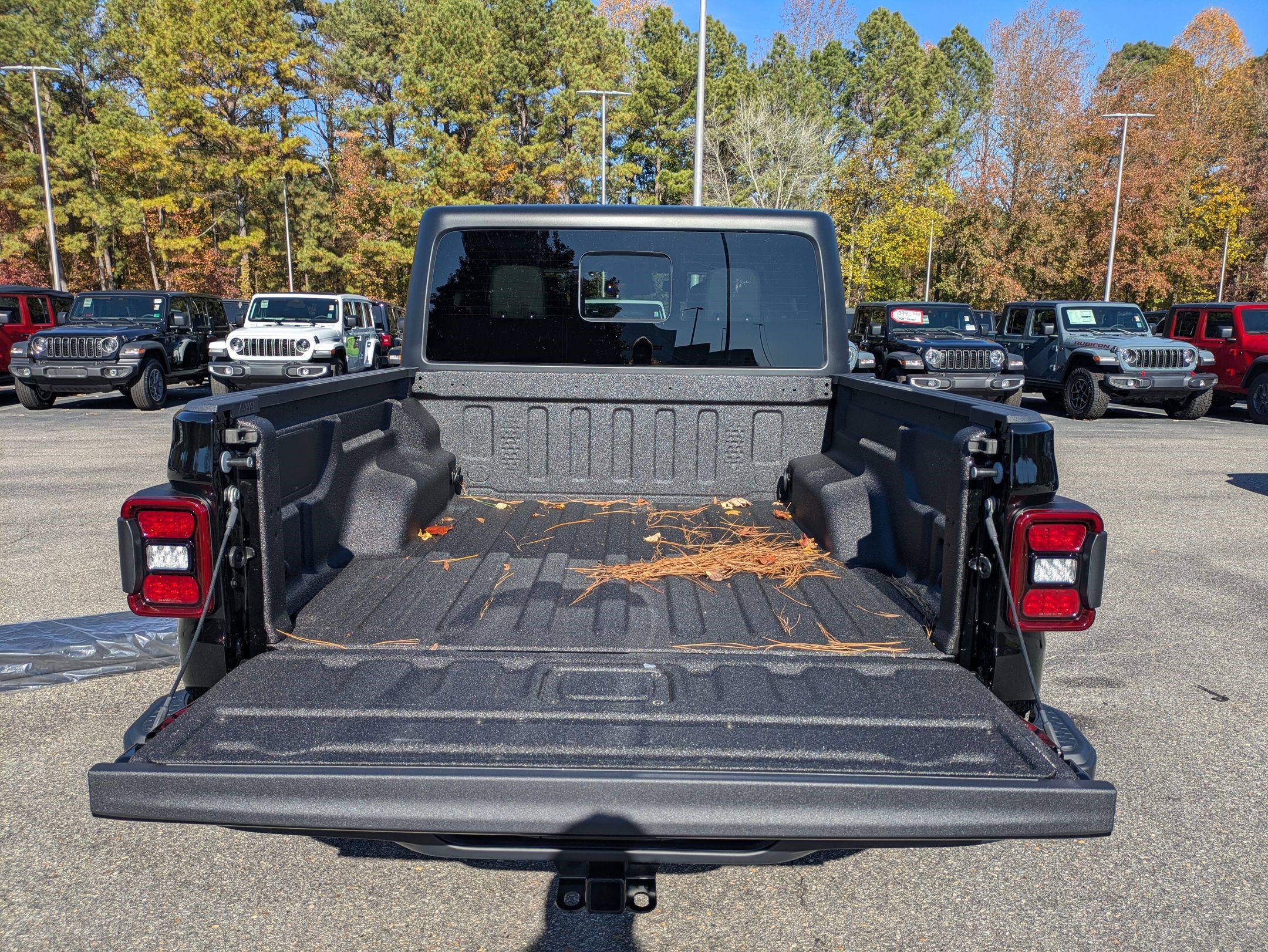 New 2026 Jeep Gladiator Mojave image 23