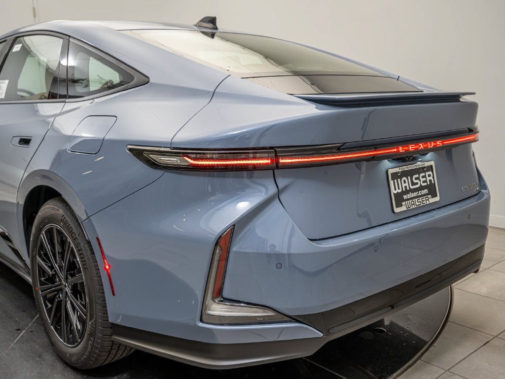 New 2026 Lexus ES 350h AWD w/ Convenience Package image 18