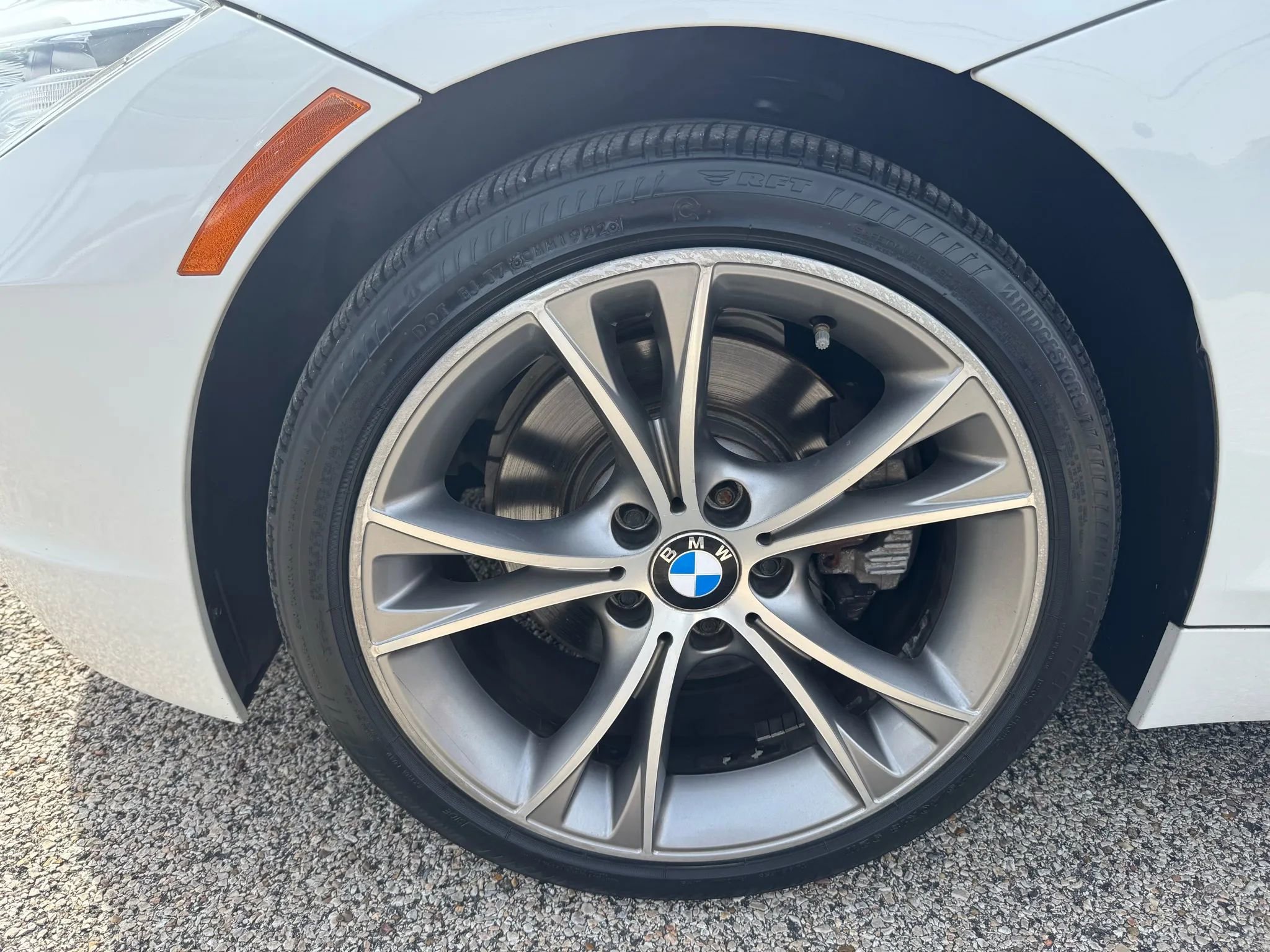 Used 2014 BMW Z4 sDrive35i image 13