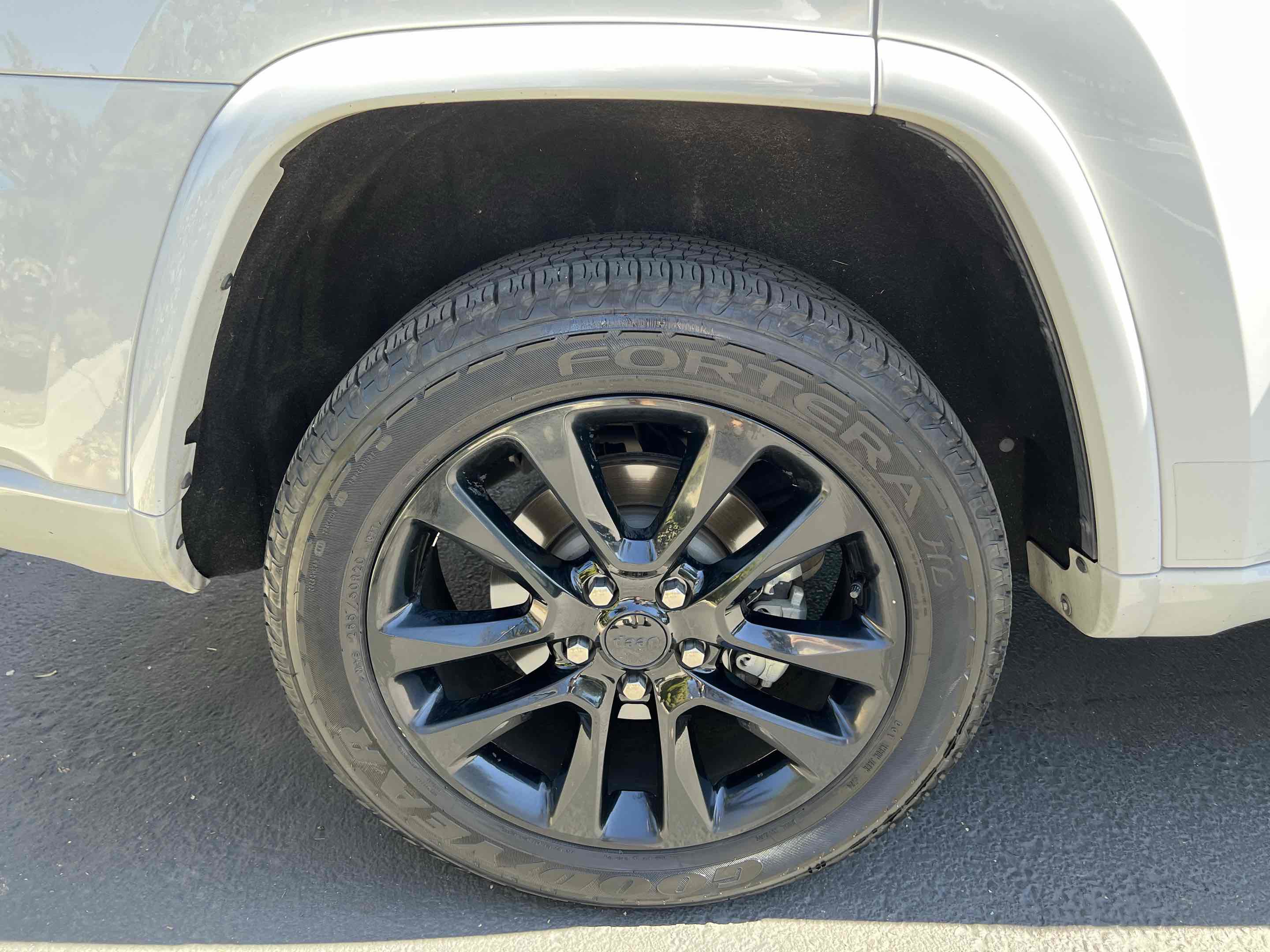 Used 2021 Jeep Grand Cherokee Laredo X image 74