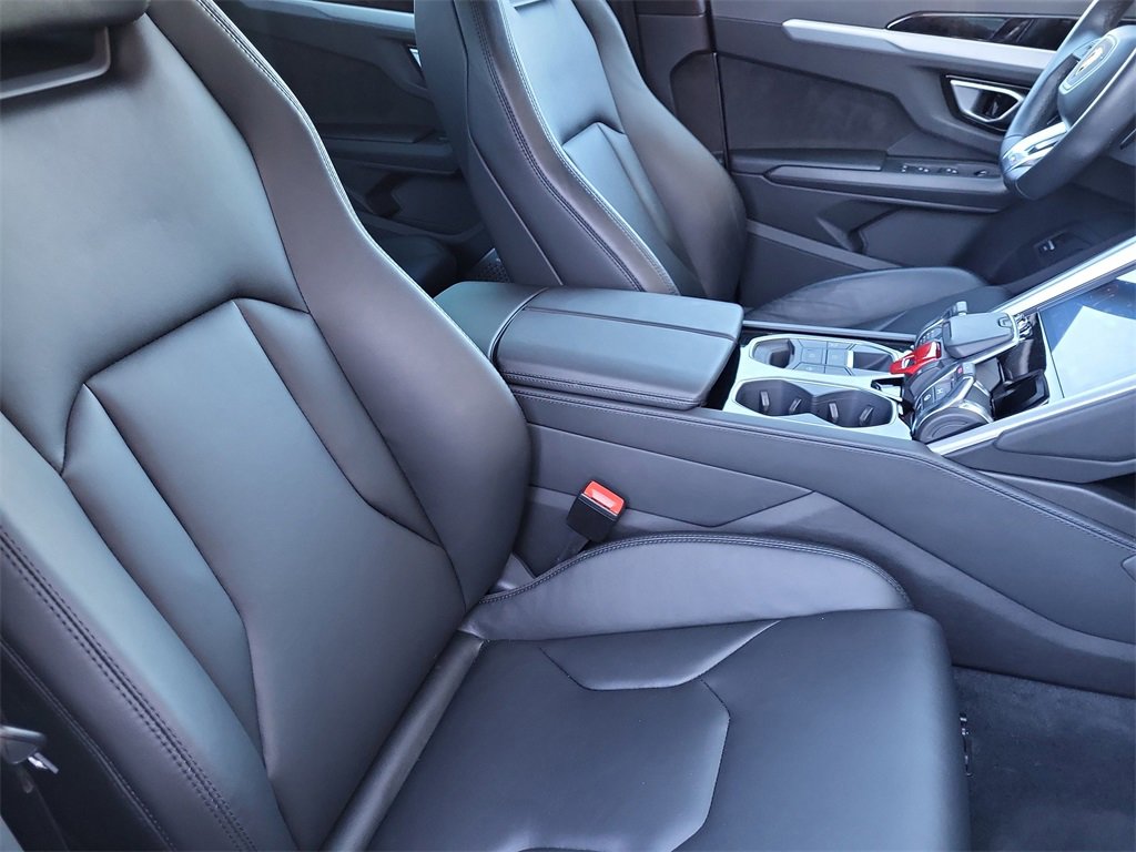 Used 2019 Lamborghini Urus image 20