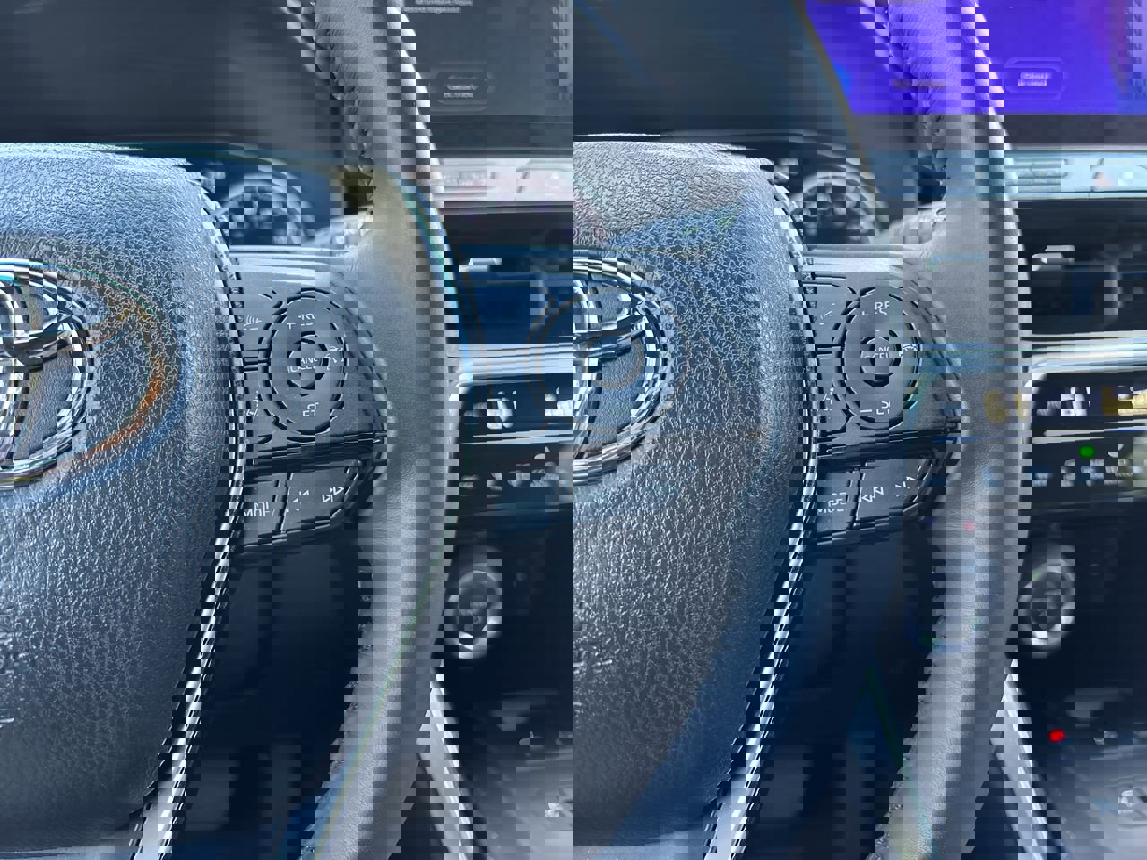 Used 2024 Toyota Venza Nightshade image 28