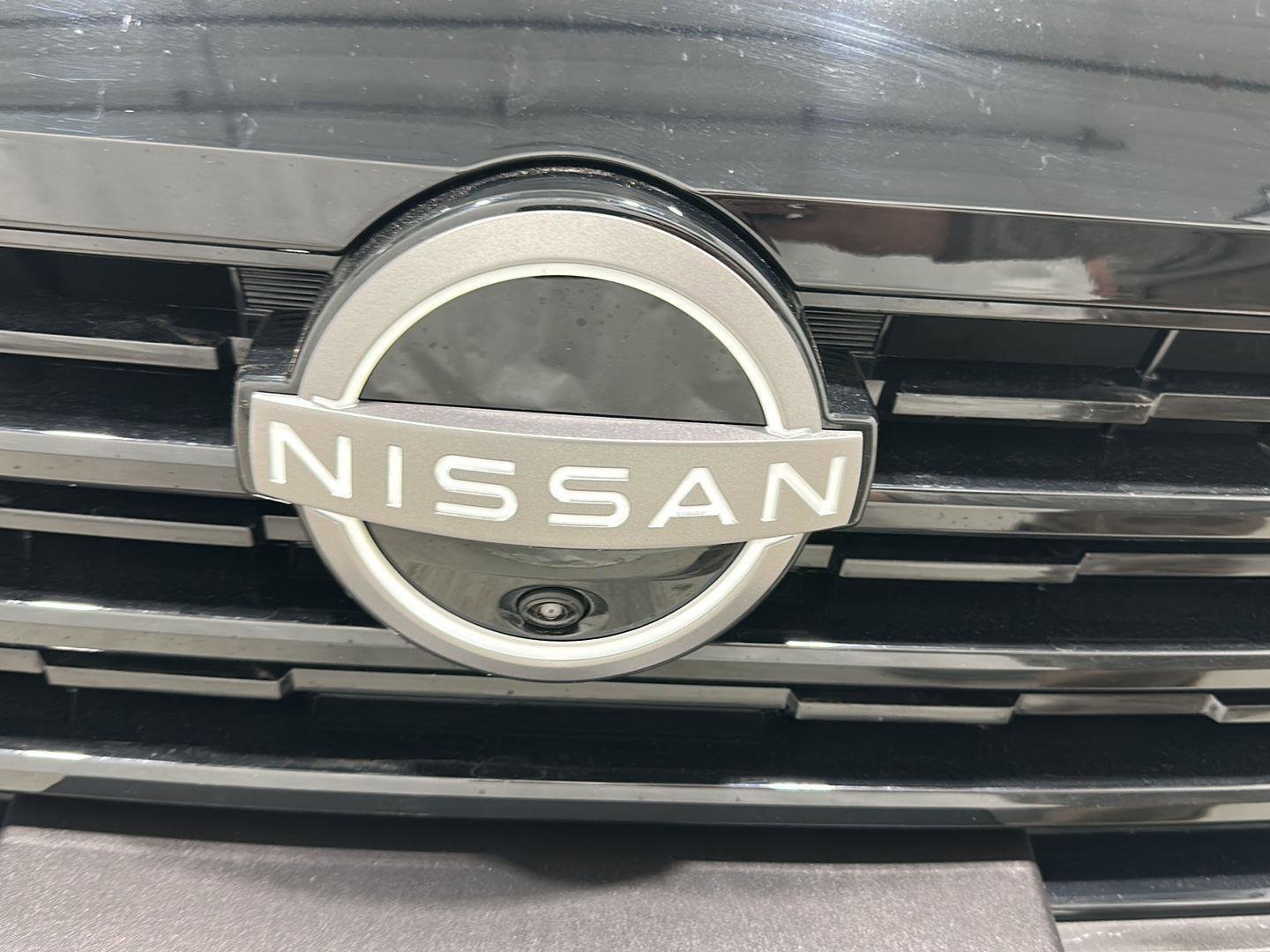 Used 2025 Nissan Kicks SR image 26