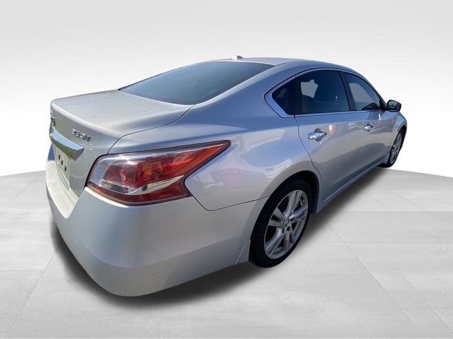 Used 2013 Nissan Altima 3.5 SV FWD image 11