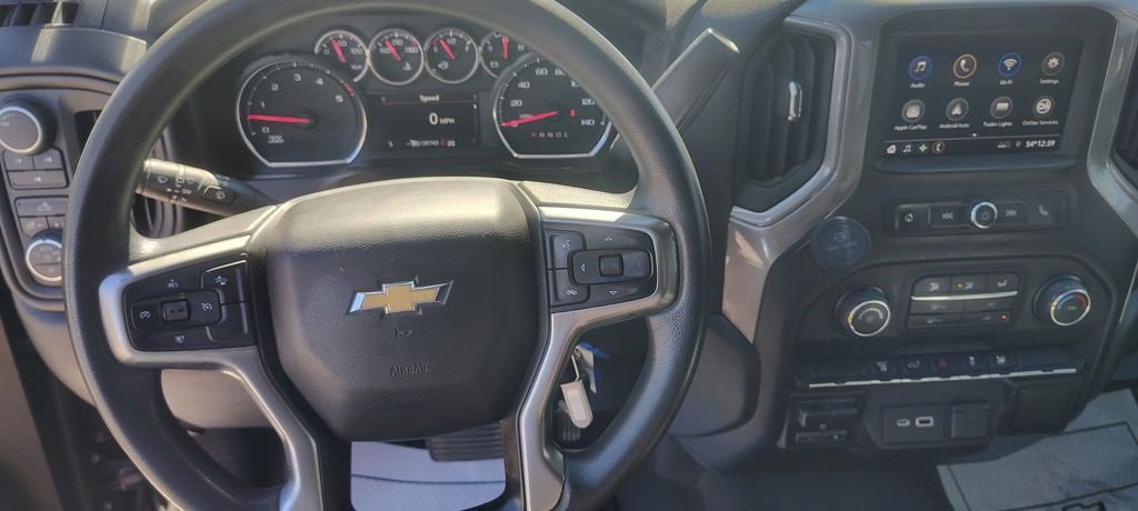 Used 2021 Chevrolet Silverado 2500 Custom w/ Custom Value Package image 11