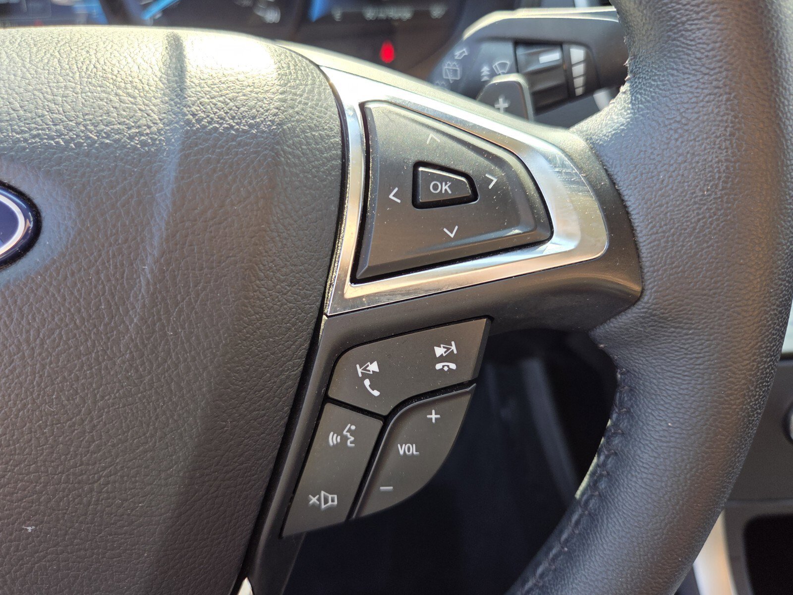 Used 2023 Ford Edge SEL w/ Convenience Package AWD/4WD image 22