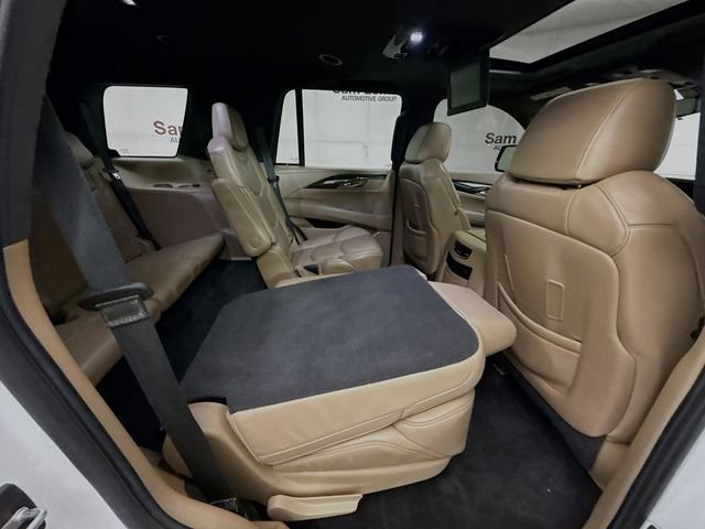 Used 2020 Cadillac Escalade Platinum image 34