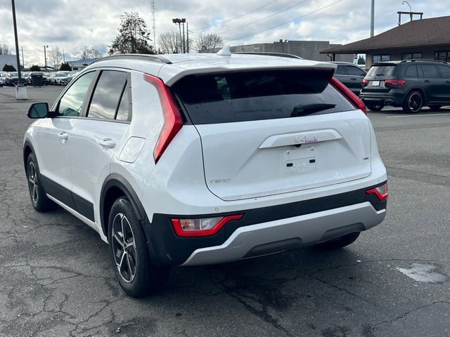 Certified 2024 Kia Niro EX FWD image 9