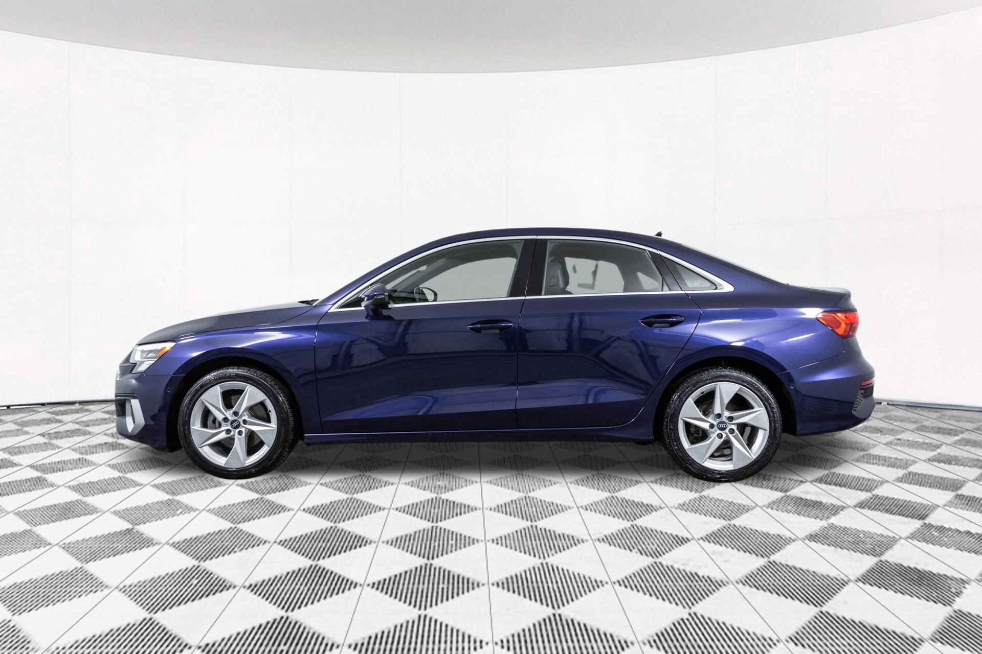 Used 2024 Audi A3 2.0T Premium FWD image 13