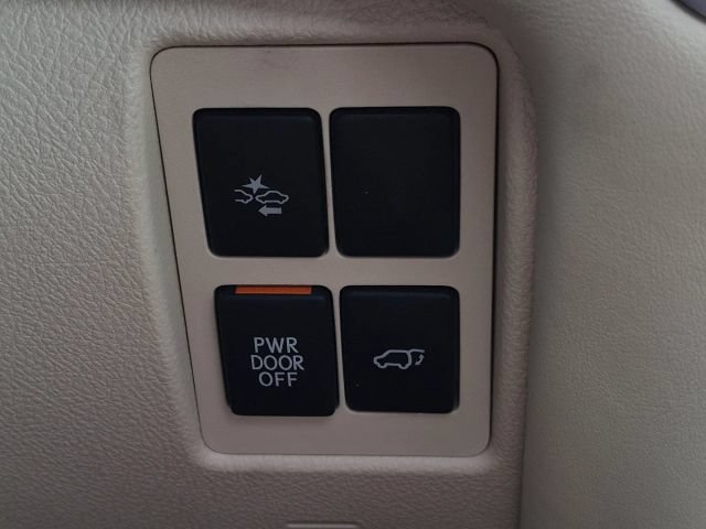 Used 2020 Lexus LX 570 4WD w/ Luxury Package image 28