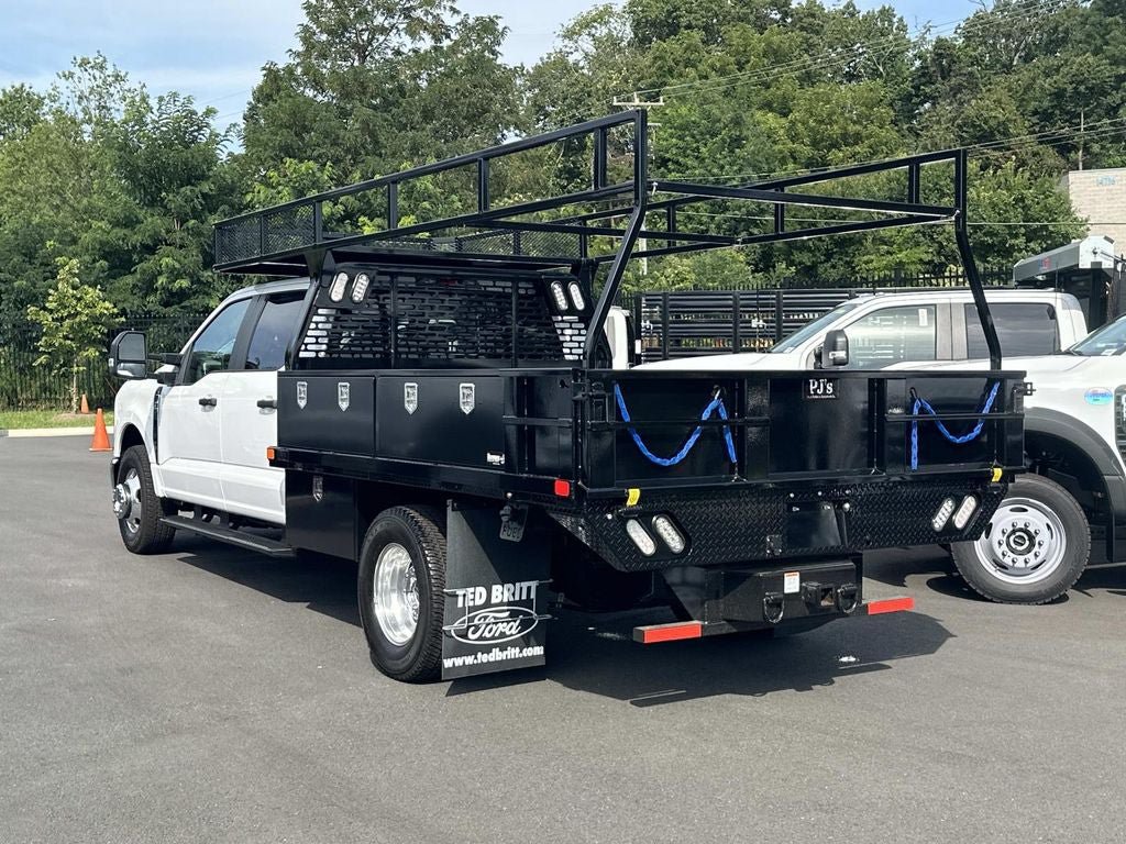New 2025 Ford F350 XL w/ XL Chrome Package RWD image 4