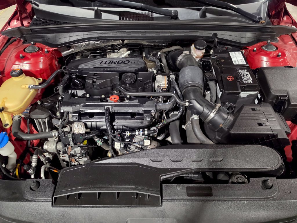 Used 2022 Kia K5 GT-Line FWD image 9