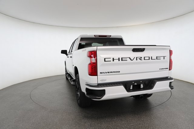 Used 2023 Chevrolet Silverado 1500 Custom image 12