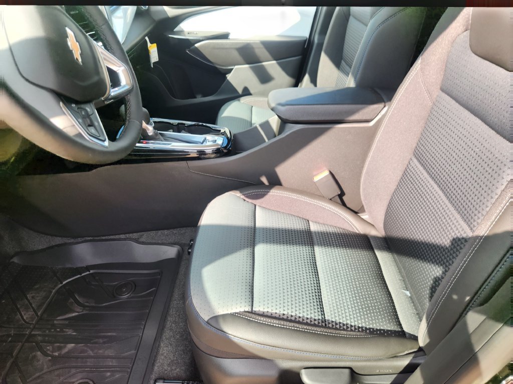 New 2026 Chevrolet Trax LT w/ Driver Confidence Package FWD image 10