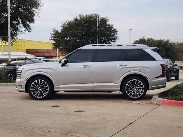 Used 2026 Hyundai Palisade Calligraphy image 4